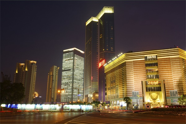 ��ҵ�ۺ�����������