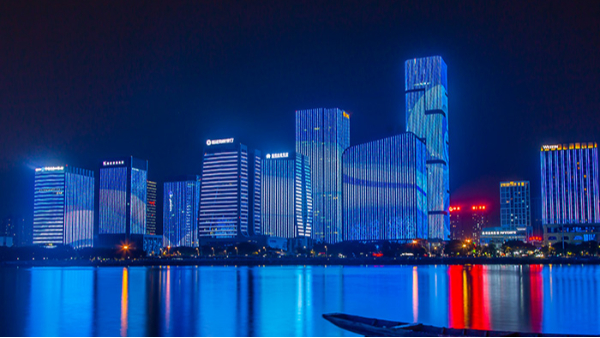 ¥����������led�ƾ߶�����ЩҪ��������������