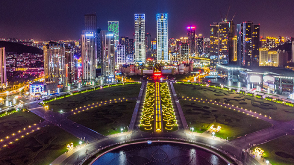 �辶��������8ͷ����Ҷ����������ЩӰ��������������