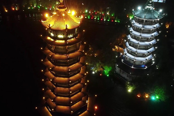 ��������˸������