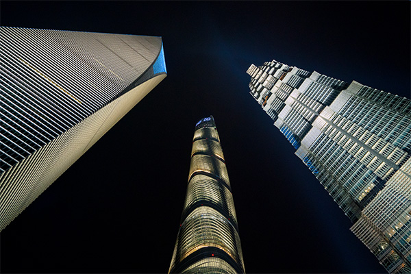 ¥����͸������