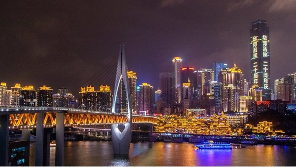 ����ҹ������˸���Ƕ��ᾰ������ɲ���