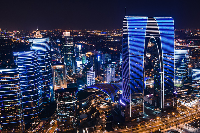 д��¥����˸��