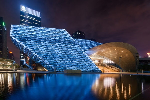 ������������������ƲŻ����������У�����