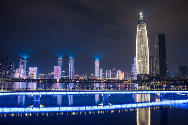 ����˸���������