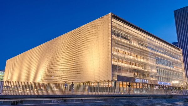 �����������̵ƾ��ص㼰Ӧ������