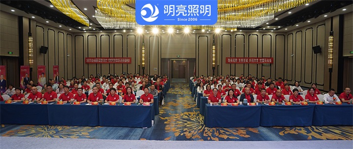 ��8ͷ��������������״��˾�����������ʮ�����ţ���������佱ʢ��