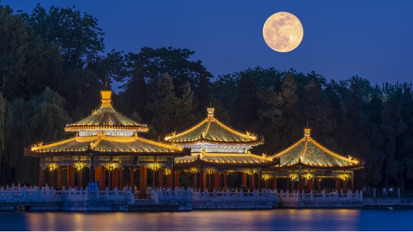 ����������������չ��ҹ��������������