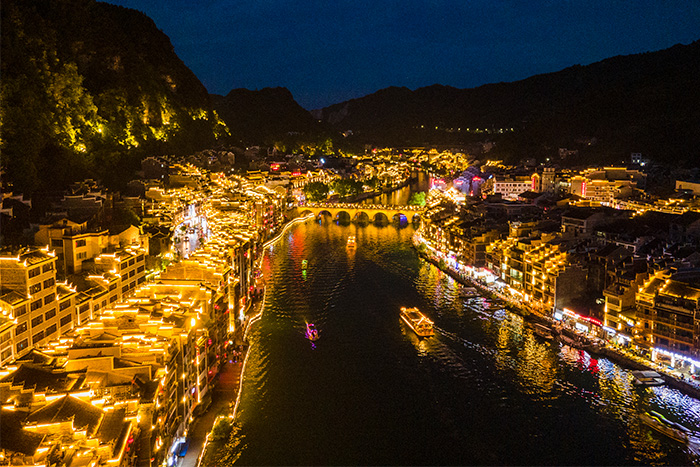 Ϊ�����ǵľ������������������˳�������