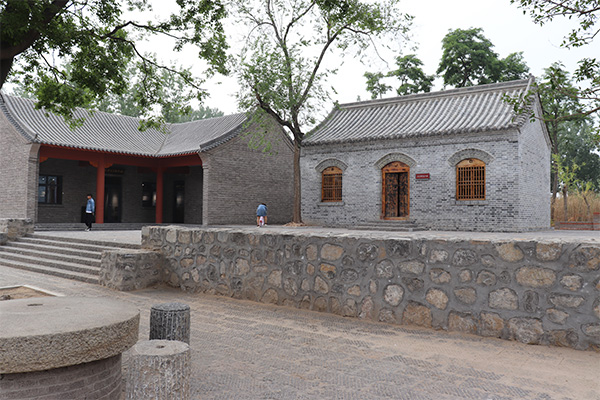 ��ɫ�����ֳ�