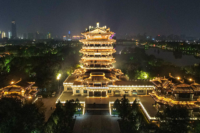 ��������������äĿ׷��������Ҫ��λ���㡢����ͻ�ƣ�