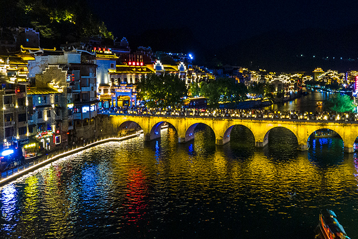 ����ҹ����������