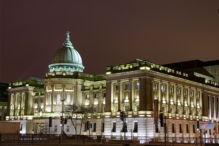 �Ļ��ں�����������������չ������֮��������������������8ͷ���������Ϊ���˺Ȳʣ�