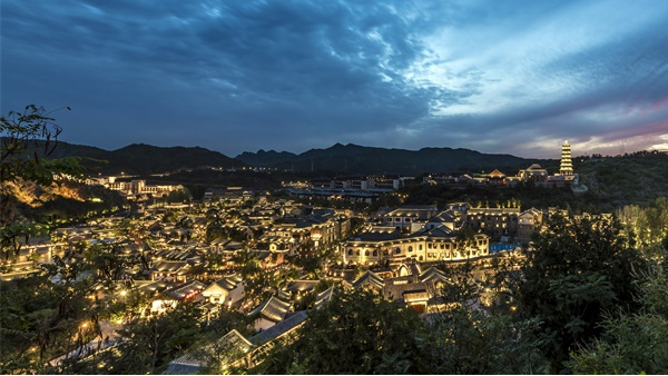 ����������Ƹ����˹���ҹ�侰��