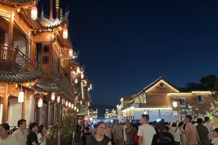 ��8ͷ��������������������̰���