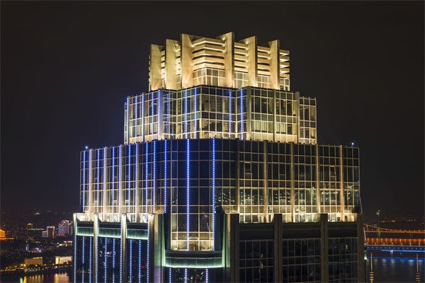 ¥�����˸������