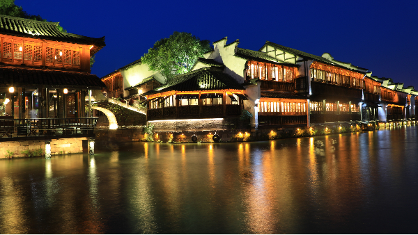 ����ҹ�εƹ��ܹ�֪�������Ԫ������