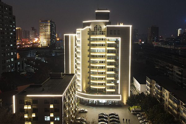 ˾������������