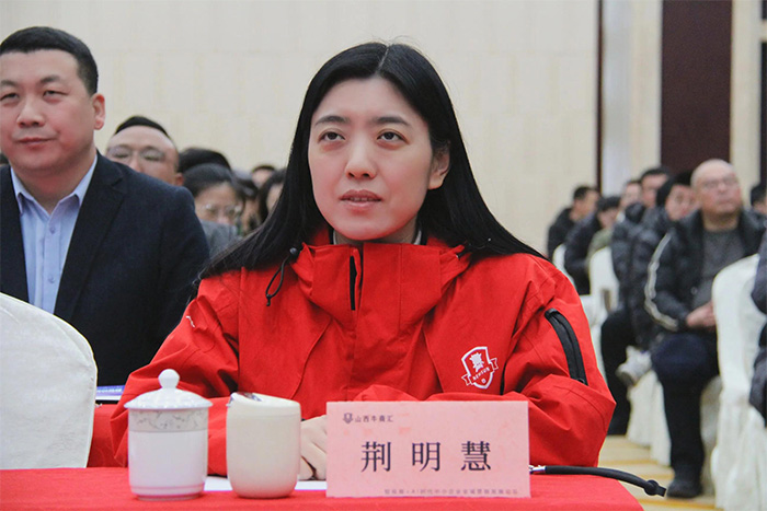 ��8ͷ��������������״��˾�����(��˸���)