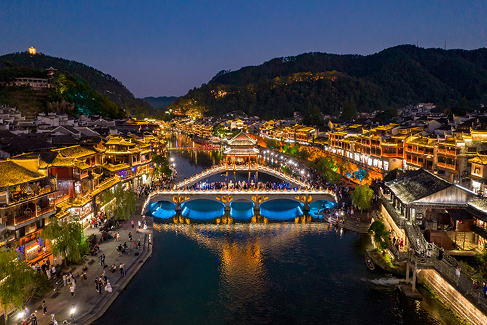 ����ҹ�ε���˸������