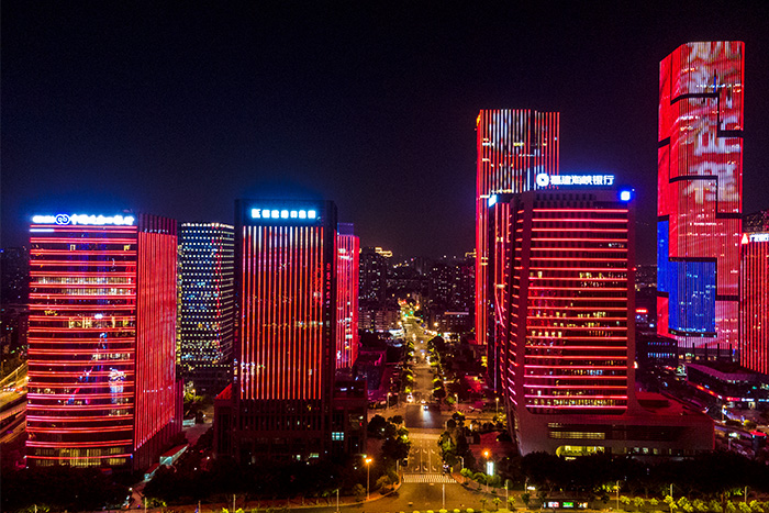 д��¥����˸������