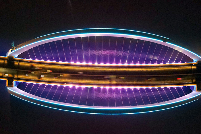 ����ҹ������˸������