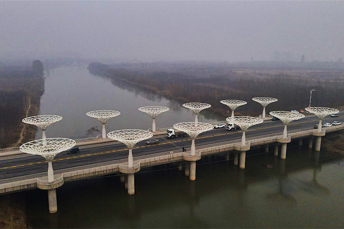 �������˸��ǰʵ��