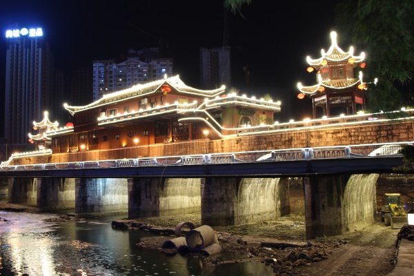 led������������