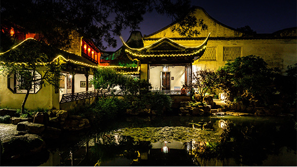 ��԰�����������Ϊ����ҹ����ɫ��