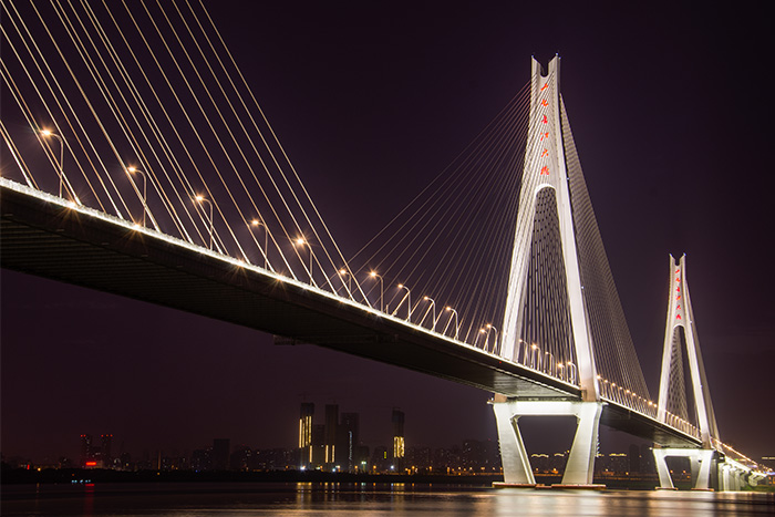 �������˸��