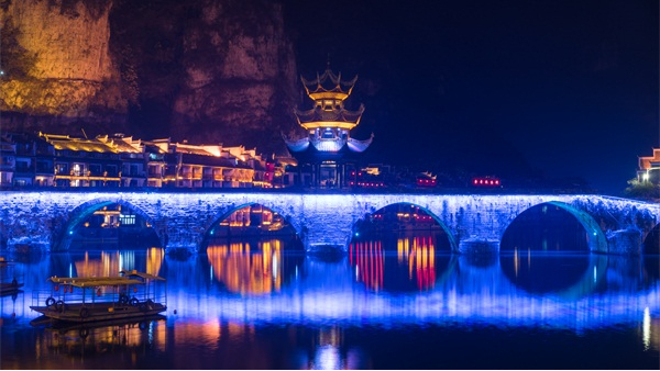 ����ҹ���������õ��ĵƾ߶�����Щ��������