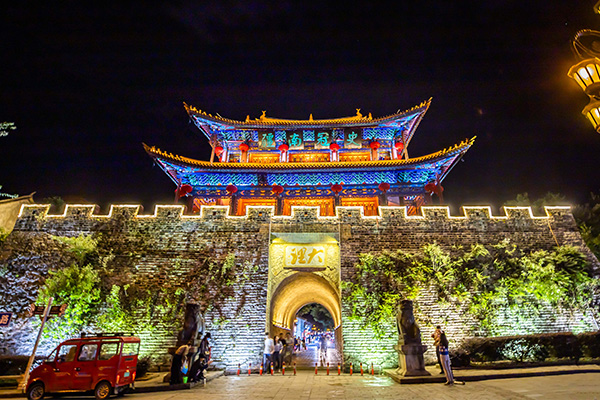 ��ǽ��������