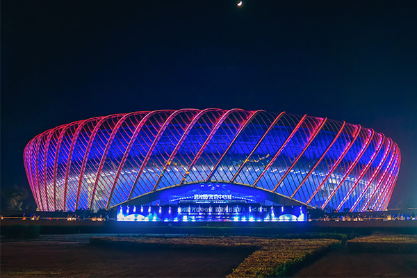 ¥������