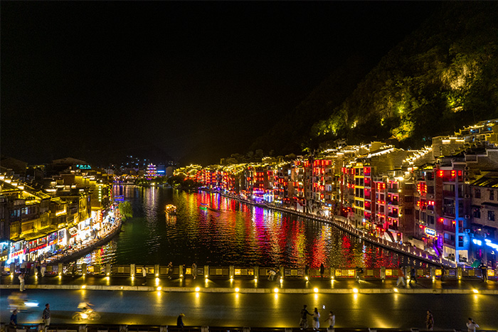 �������������������������������������Ż��ƶ�ҹ���õ�����������������