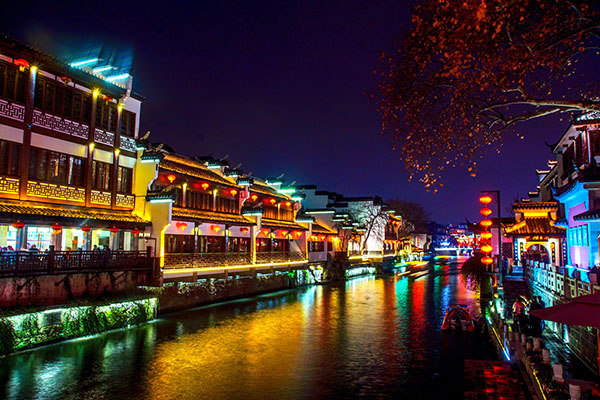 ��������-Ӫ��ҹ��Ψ������