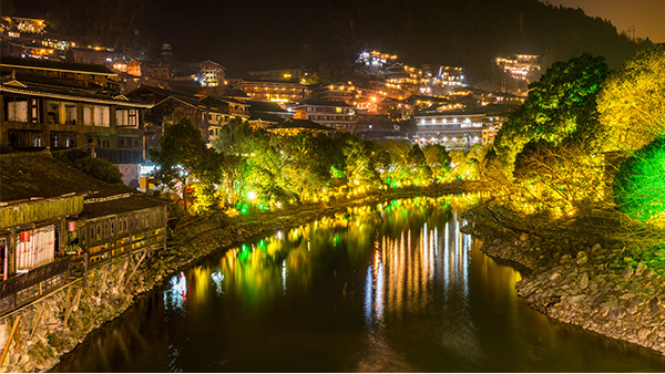 ���ξ������������˾�������������