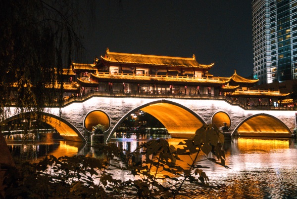 ���޽�����