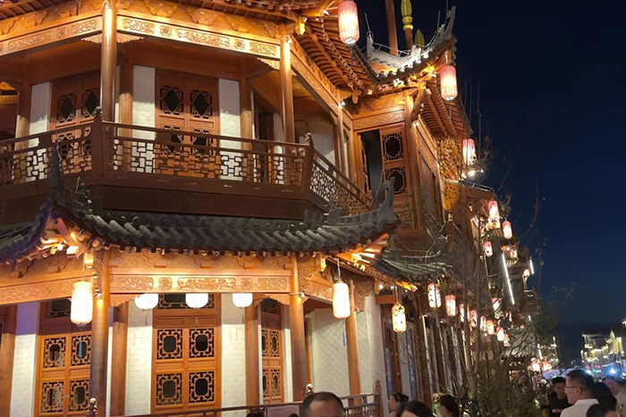 ��8ͷ���������������������