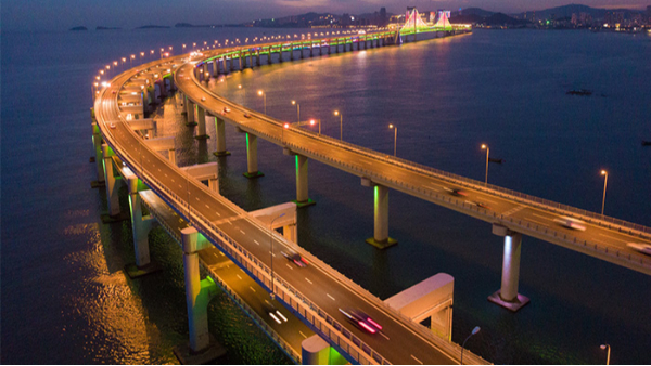 ���������������������͹�Ч����ϵ