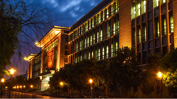 ��У԰����������������Щ���ã���������������