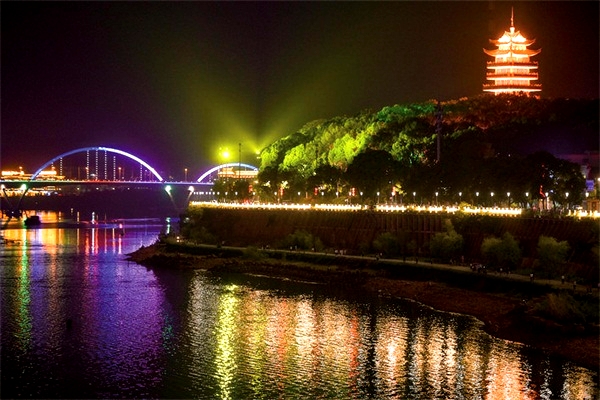 ɽ���������-ʹ����ҹ����Ϊ����