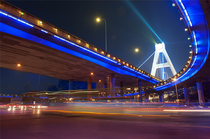 �߼����������