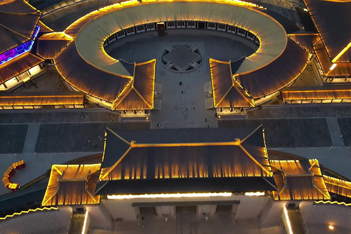 ��������˸������