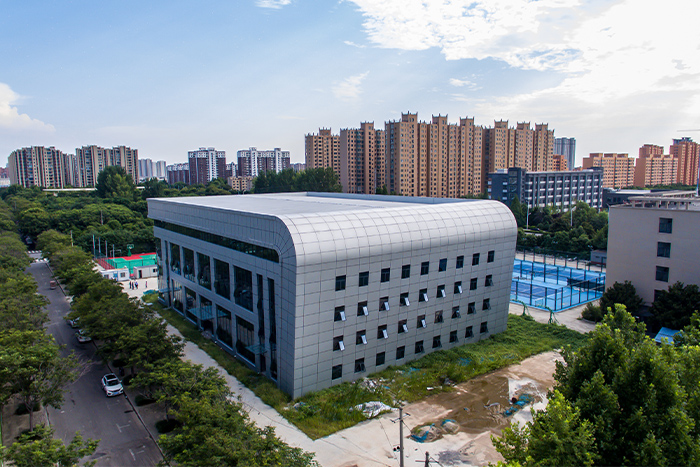 ѧУ�޽�����ǰ