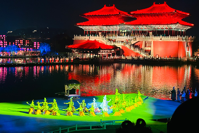 ����˸�����