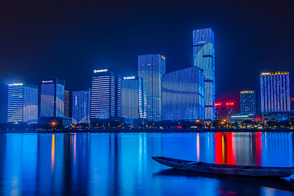 led������������