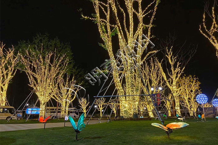 ��ľ����˸��