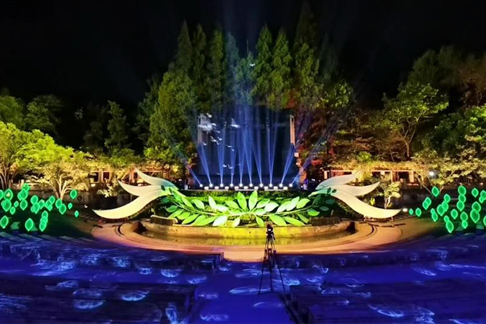 ��������˸������