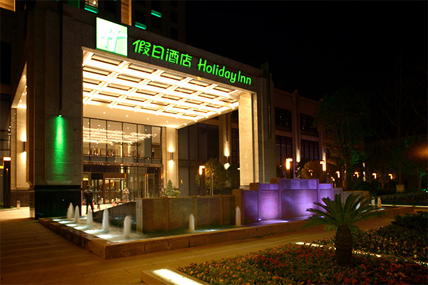 �ƹ��������