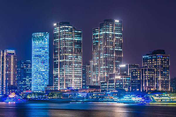 д��¥����